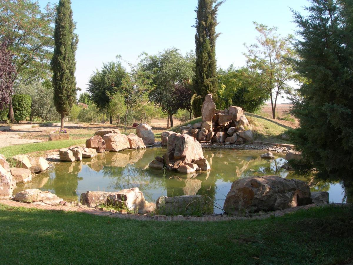 Balneario Cervantes Santa Cruz De Mudela Exteriör bild